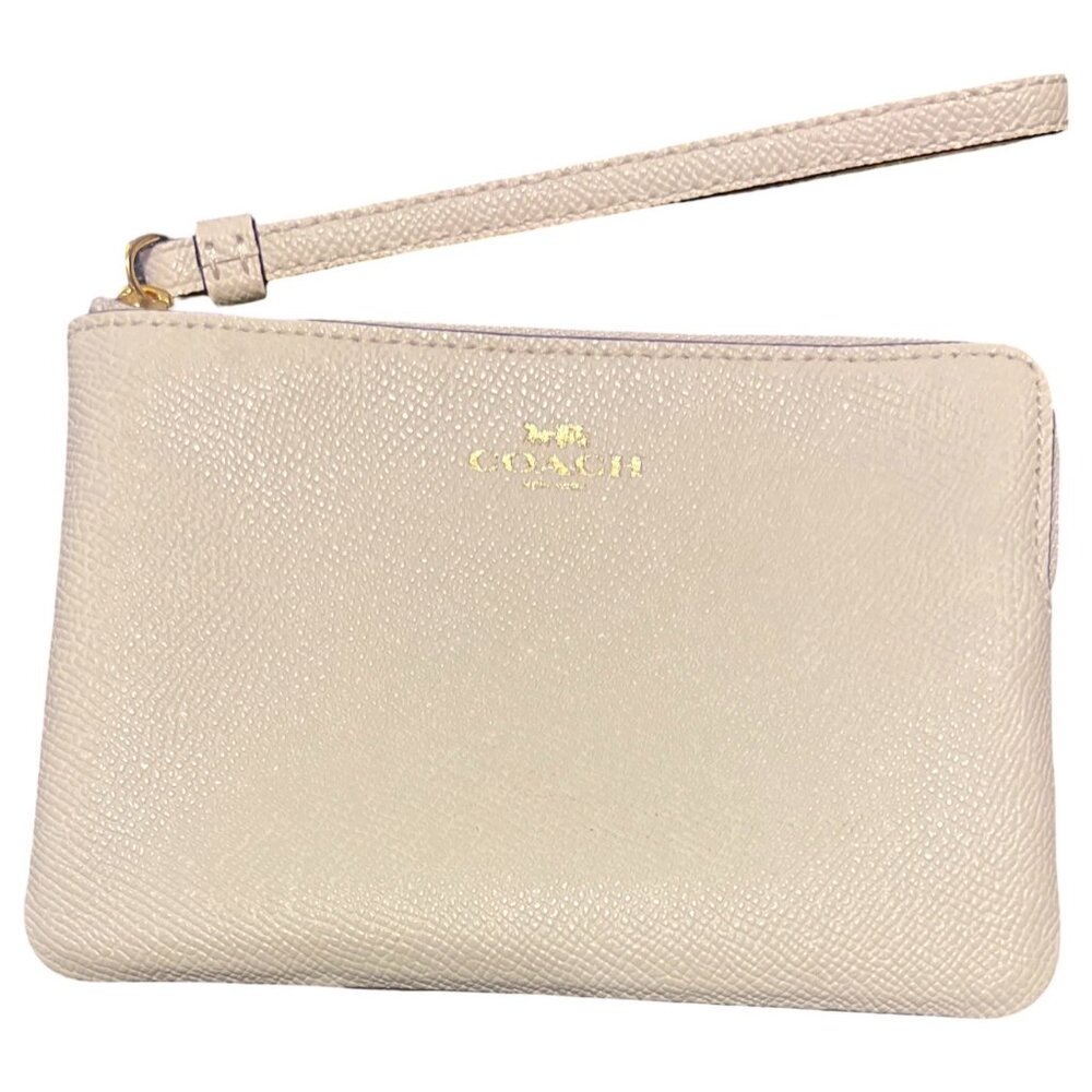 Coach Chalk White Crossgrain Leather Corner Zip Wristlet Style F58032 Brand New!